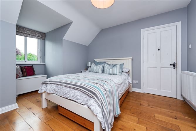 2 Calverstown Place, Calverstown, Kilcullen, Co. Kildare. 