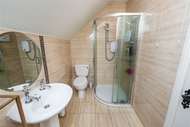 2 Calverstown Place, Calverstown, Kilcullen, Co. Kildare. 