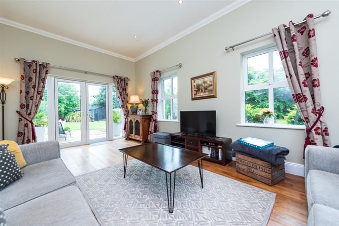 2 Calverstown Place, Calverstown, Kilcullen, Co. Kildare. 