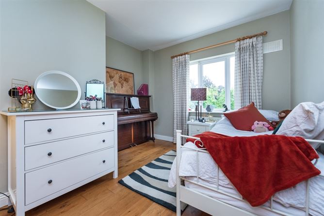 2 Calverstown Place, Calverstown, Kilcullen, Co. Kildare. 