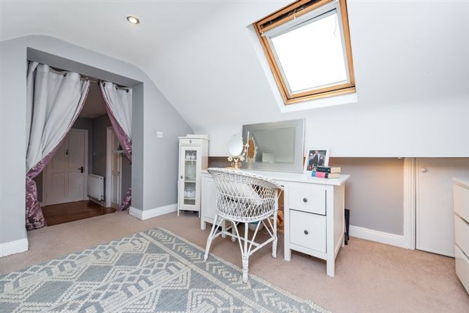 2 Calverstown Place, Calverstown, Kilcullen, Co. Kildare. 
