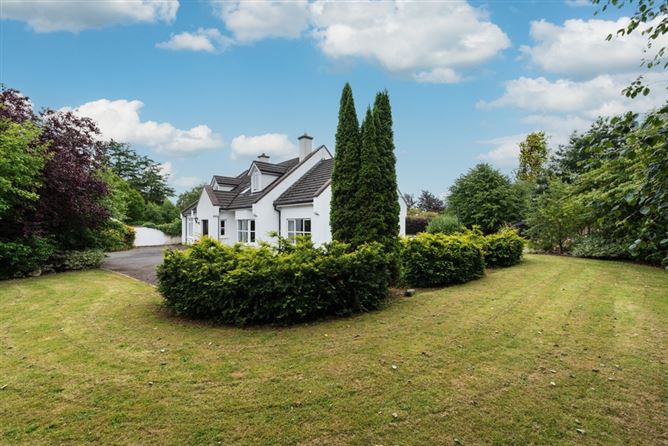 2 Calverstown Place, Calverstown, Kilcullen, Co. Kildare. 