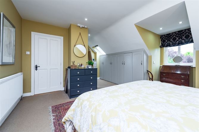 2 Calverstown Place, Calverstown, Kilcullen, Co. Kildare. 