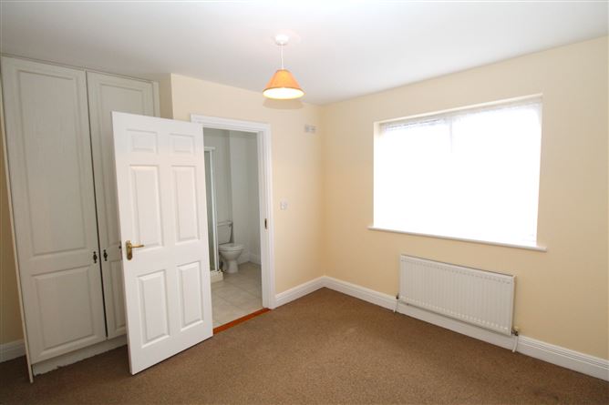 Photo 16 of 26 — 76 Gleann Riada, Longford, Longford