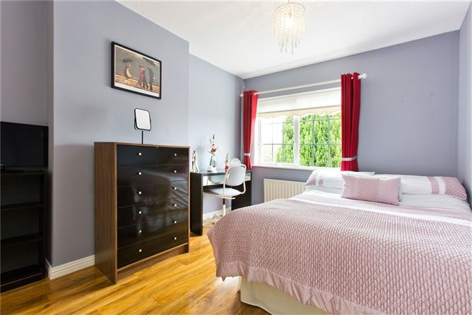 5 Earlsfort Lane, Lucan, Co. Dublin