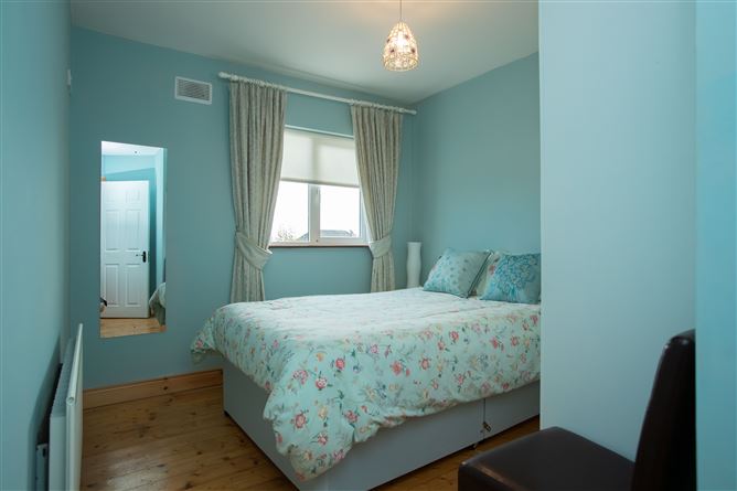 Marine Crescent, Blackrock Cove, Blackrock, Louth