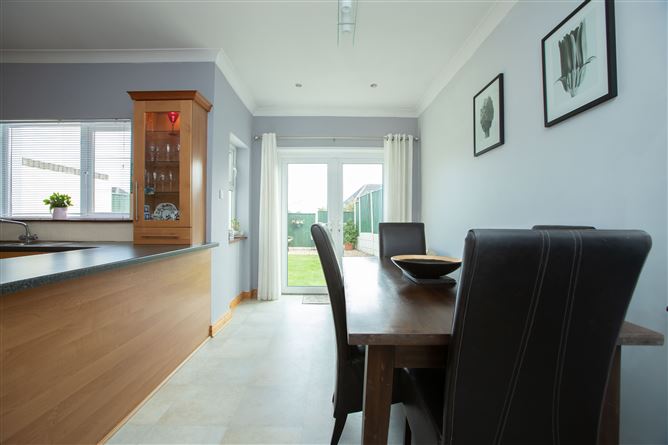 Marine Crescent, Blackrock Cove, Blackrock, Louth