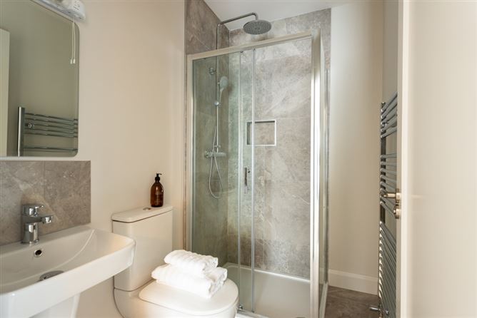 8 The Drive, Richmond Rise, Sallybrook, Glanmire, Cork