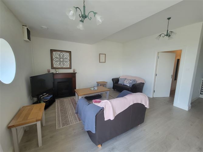 Apartment 409 Kilkee Bay Apartments, Kilkee, Clare