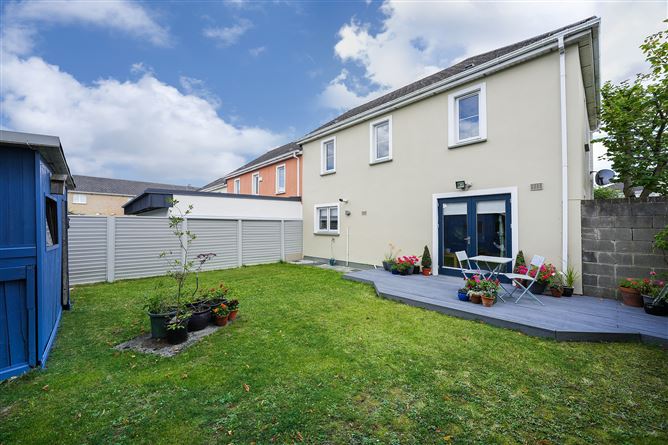 1 Gazelle Terrace, Tyrrelstown, Dublin 15, D15 W8Y6