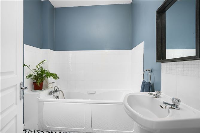 1 Gazelle Terrace, Tyrrelstown, Dublin 15, D15 W8Y6