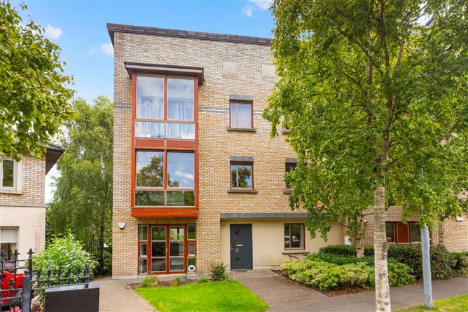11 Belarmine Park, Stepaside, Dublin 18