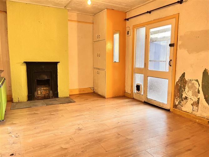 8 St. Bridgets Place, Galway, County Galway