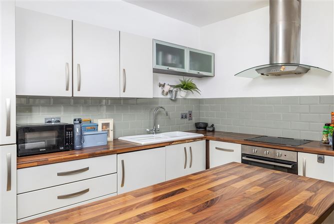 9 Fortunes Walk, Citywest,   Dublin 24