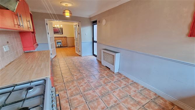 32 Raheen Park, Ballyfermot,   Dublin 10