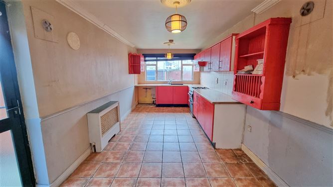 32 Raheen Park, Ballyfermot,   Dublin 10