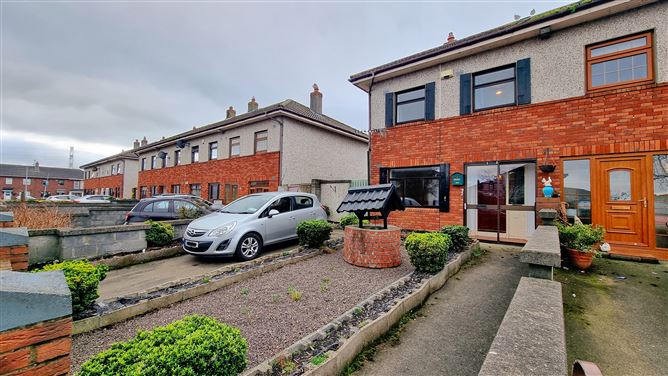 32 Raheen Park, Ballyfermot,   Dublin 10