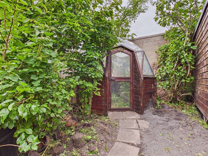 3 Talbot Place, Tramore, Waterford