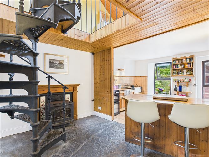 3 Talbot Place, Tramore, Waterford