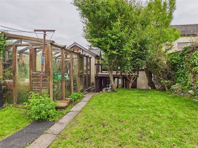 3 Talbot Place, Tramore, Waterford