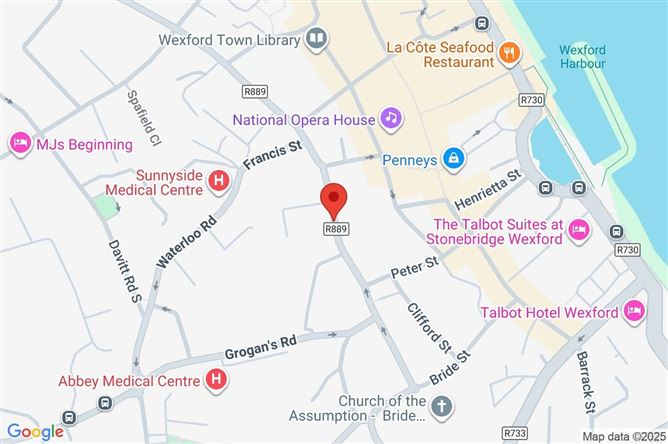 15 Seascape, Trinity Street, Wexford Town