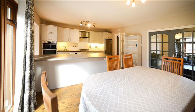 8 Rye River Crescent, Leixlip, Kildare