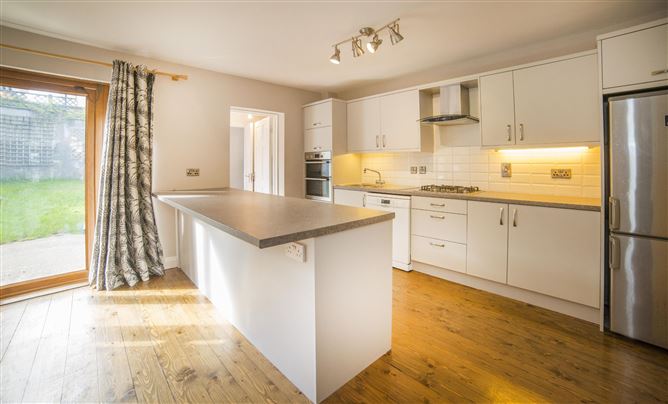 8 Rye River Crescent, Leixlip, Kildare