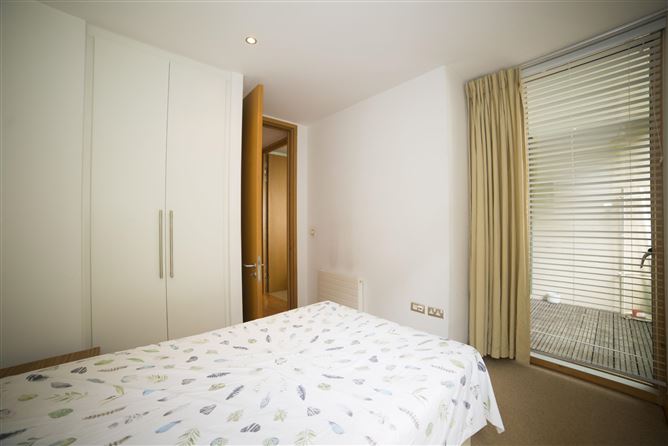 Apartment 32 Baltrasna House, Spencer Dock, IFSC, Dublin