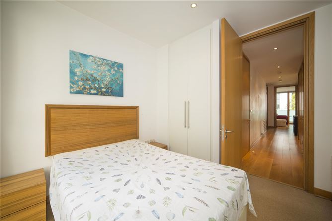 Apartment 32 Baltrasna House, Spencer Dock, IFSC, Dublin