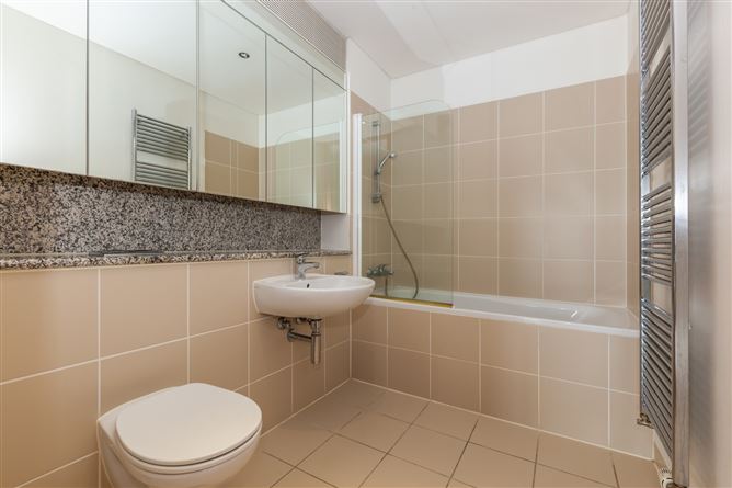 Apartment 18, Hill Of Down House, Spencer Dock, IFSC,   Dublin 1