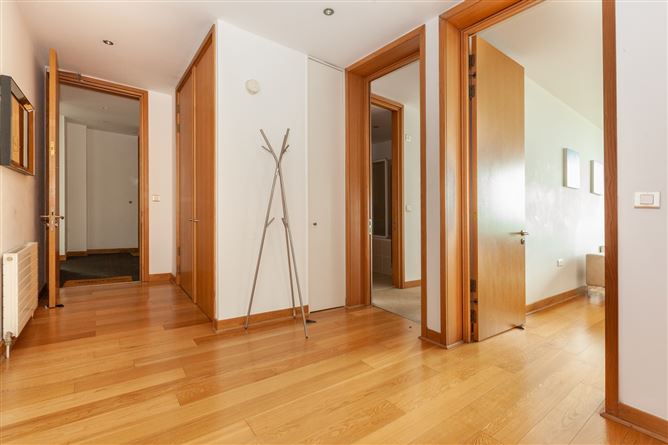 Apartment 18, Hill Of Down House, Spencer Dock, IFSC,   Dublin 1