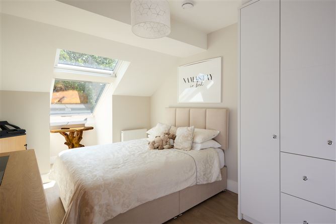 15 Norabrook, Howth Road, Clontarf, Dublin 3