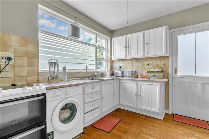 Crosscool House On c. 1.1 Acres, Edmondstown, Blessington, Wicklow