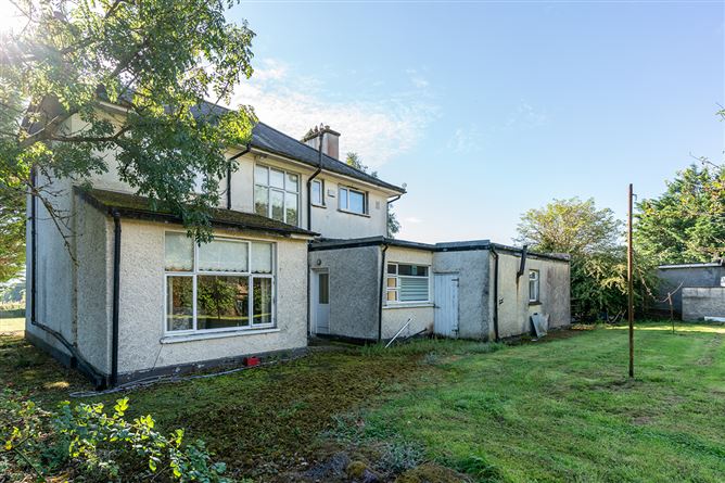Crosscool House On c. 1.1 Acres, Edmondstown, Blessington, Wicklow