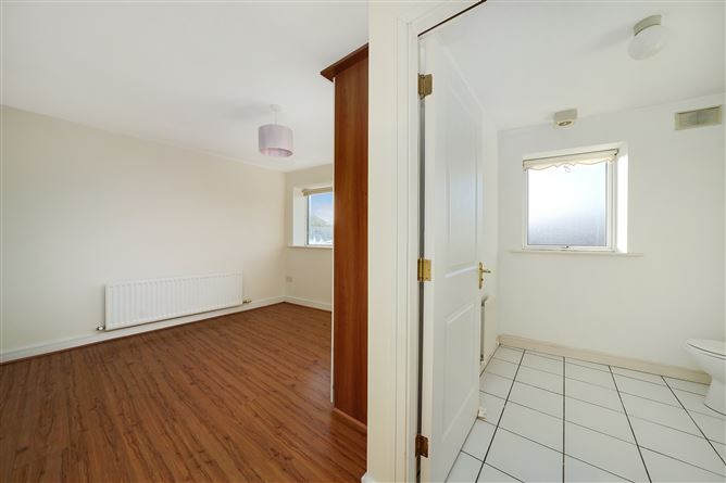 57 Mayeston Square, Finglas, Dublin 11