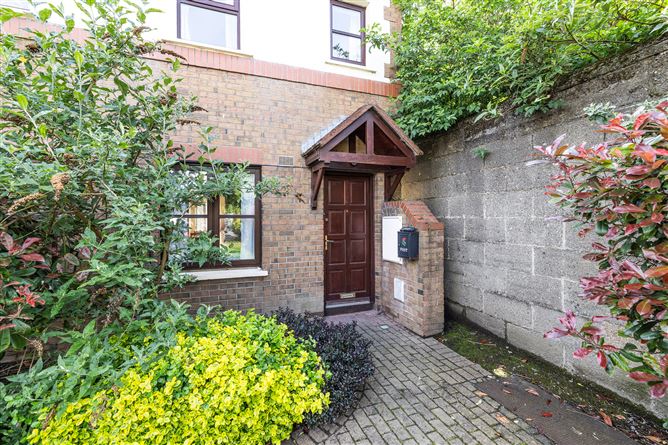 https://photos-a.propertyimages.ie/media/2/8/8/4923882/e0c93e09-1582-486a-ba64-72c7affb51c9_l.jpg