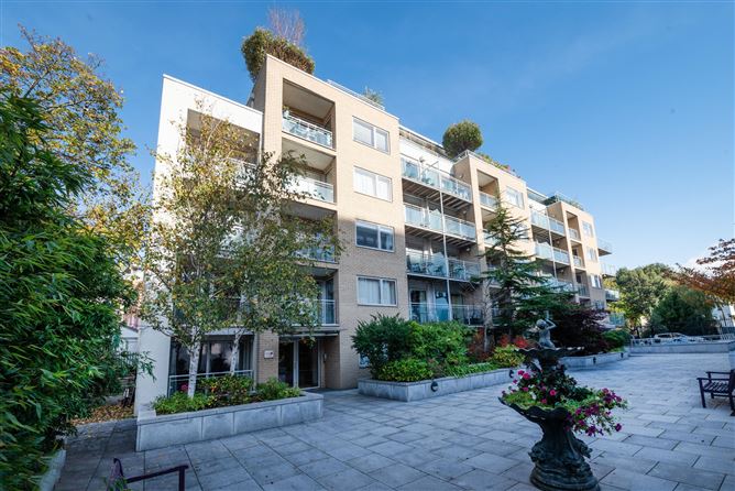 10 Alexandra Walk, Adelaide Square, Dublin County, Dublin