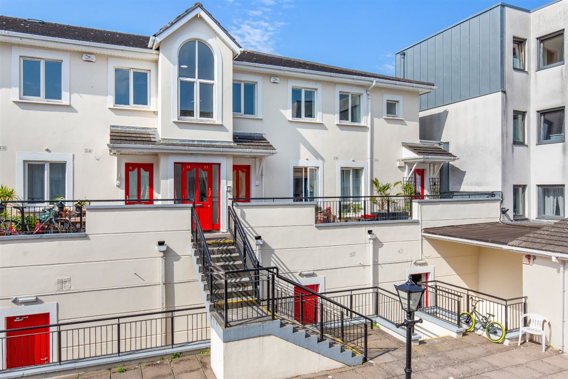 24 Saint Helen's Court, George's Street Lower, Dun Laoghaire, Co. Dublin
