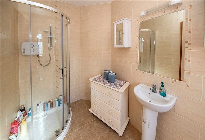 Kilbarrymeaden, Kill, Waterford