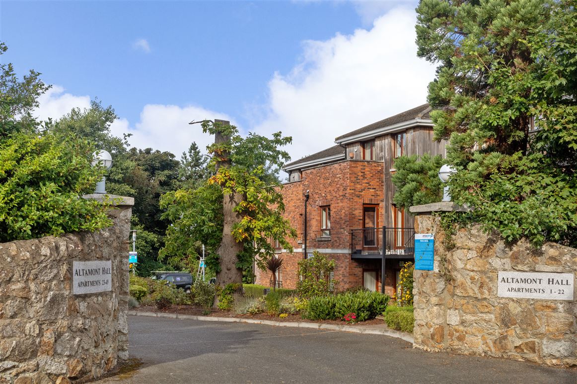 Apt 11 Altamont Hall, Dundrum, Dublin 14