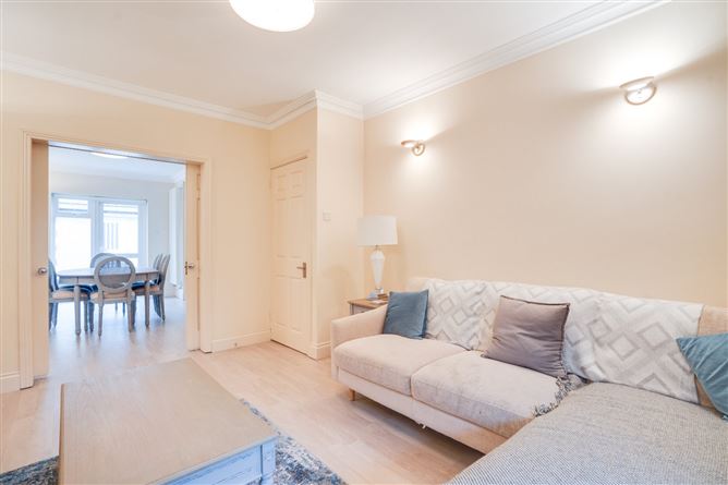 9 Hampton Park, St. Helens Wood, Booterstown, Co. Dublin