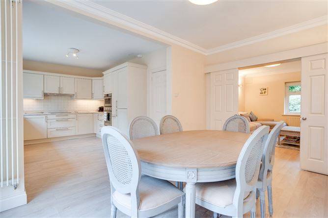 9 Hampton Park, St. Helens Wood, Booterstown, Co. Dublin