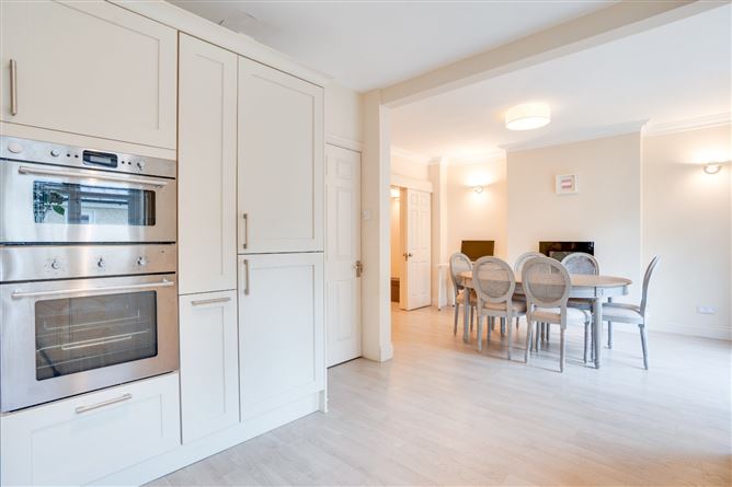 9 Hampton Park, St. Helens Wood, Booterstown, Co. Dublin