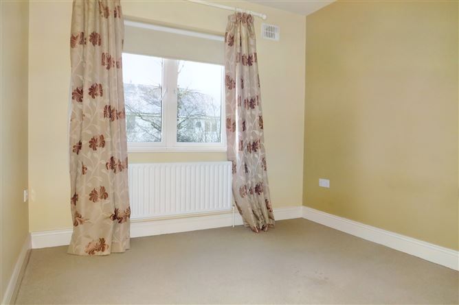 2 Orchard Heights, Charleville, Co. Cork