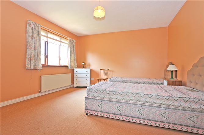 3 The Grove, Shannon, Co. Clare