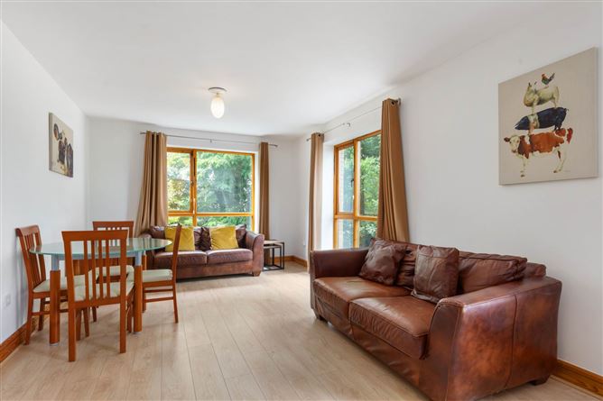 Apartment 5, Friarsland Crescent, Roebuck Road, Clonskeagh, Dublin 14, County Dublin