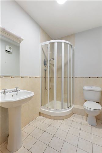 Apartment 5, Friarsland Crescent, Roebuck Road, Clonskeagh, Dublin 14, County Dublin