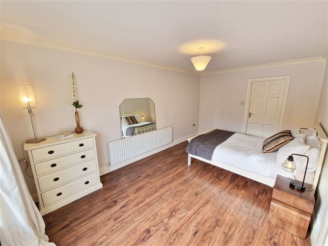 4 Lios Rua, Ballycasey, Shannon, Co. Clare