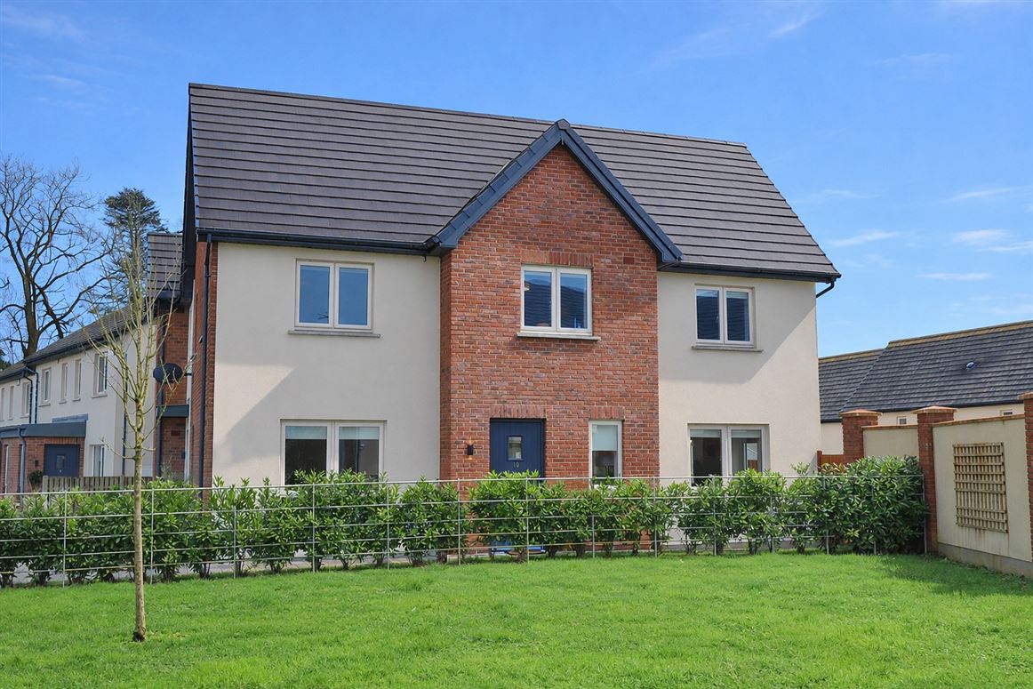 10 The Crescent, Ruxton Oaks, Navan, Meath