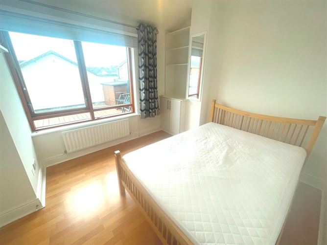 Crofton Hall, Hamilton Park, Castleknock, Dublin 15